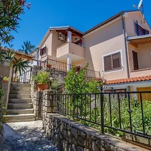 Stipe Apartment